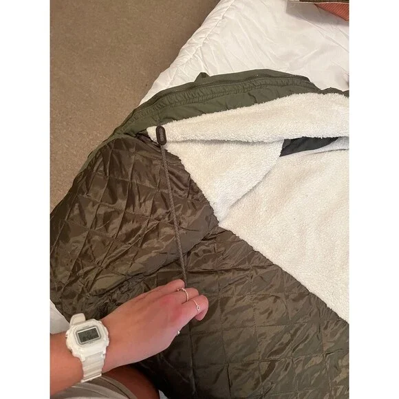 Women’s Winter Coat - Picture 5 of 6